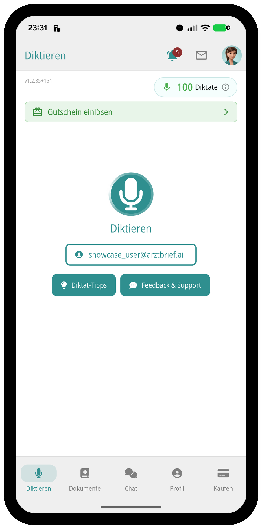 Arztbrief.ai App: Startbildschirm mit Diktier-Taste